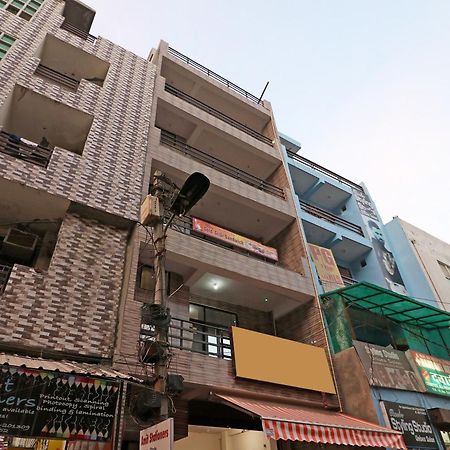 Oyo Triage Home Stay Noida Ngoại thất bức ảnh